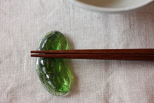 箸置きとお茶碗